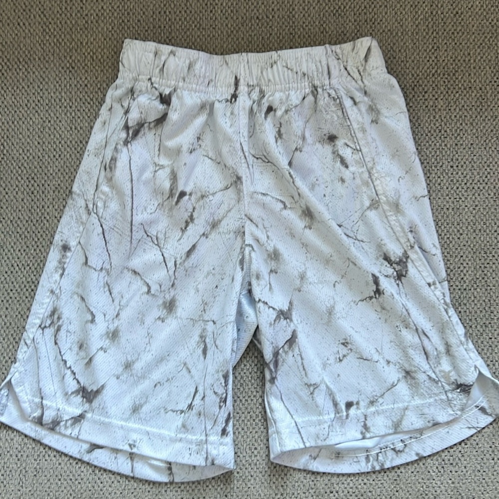 2 pairs of Old Navy Boys shorts
